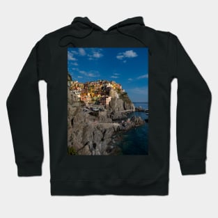 View on the cliff town of Manarola, one of the colorful Cinque Terre on the Italian west coast Hoodie